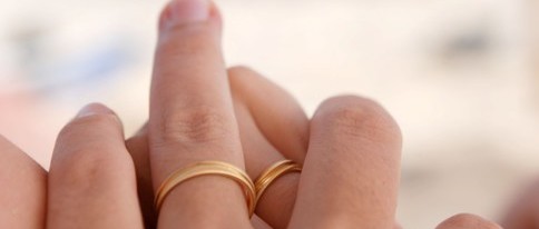 Newlyweds: Save on Brisbane furniture rentals